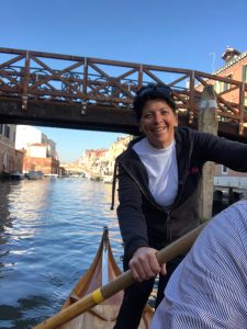 Learning how to row Venetian style with Row Venice and loving it ...